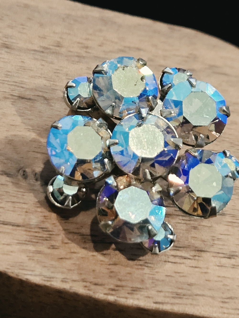 Vintage Aurora Crystal Cluster Brooch - Iridescent Blue